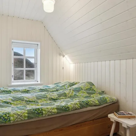 1107 Semesterbostad